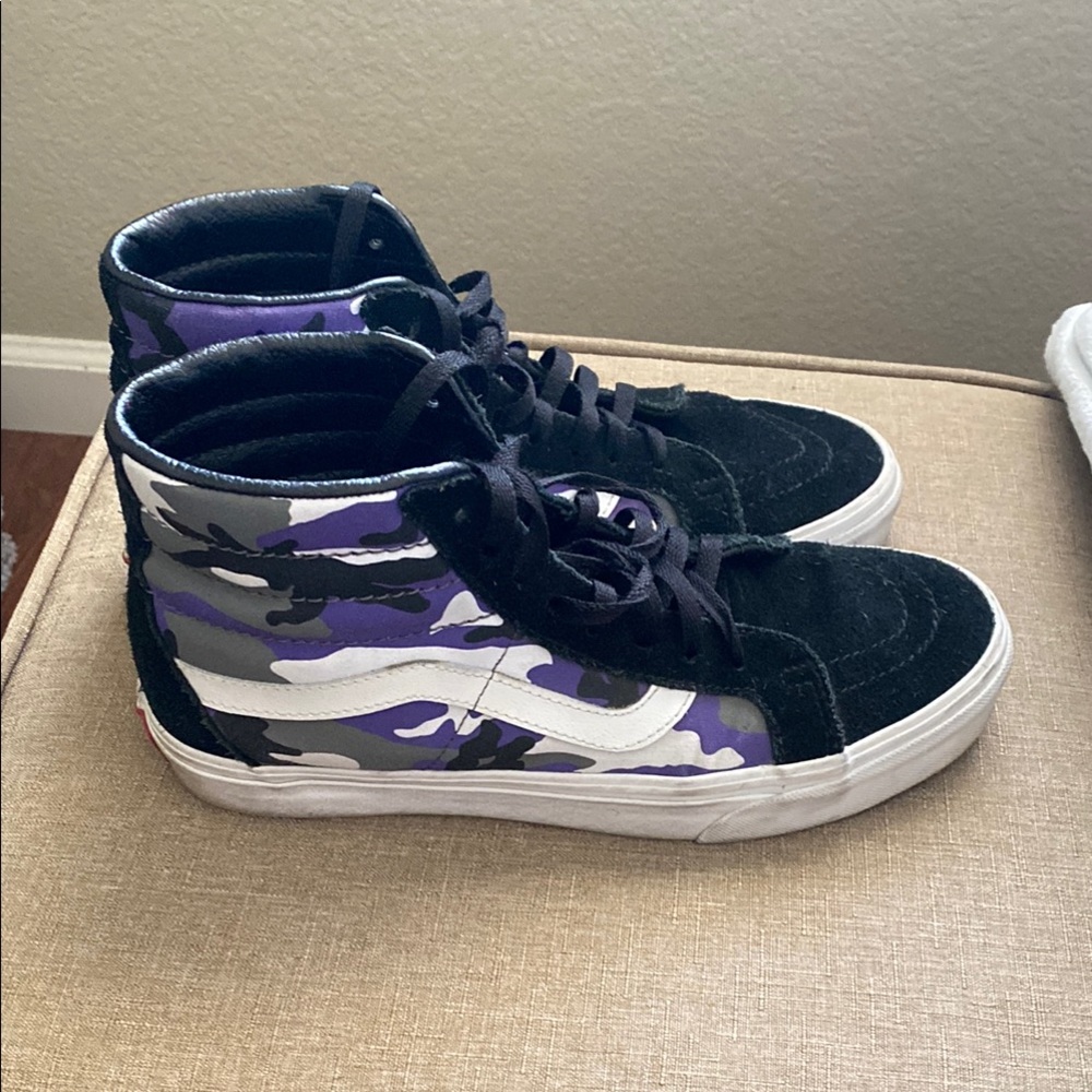 Vans Purple Camo High-Top 10 Women/ Men’s 8.5